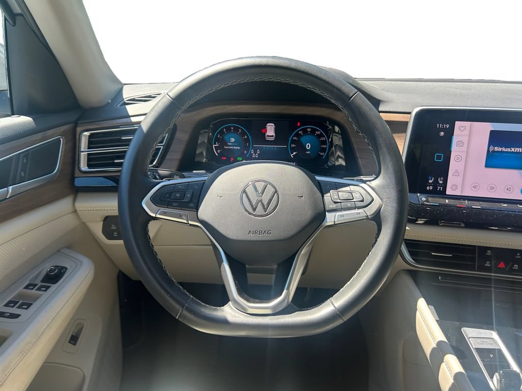 Used 2024 Volkswagen Atlas SE AWD/4WD image 12