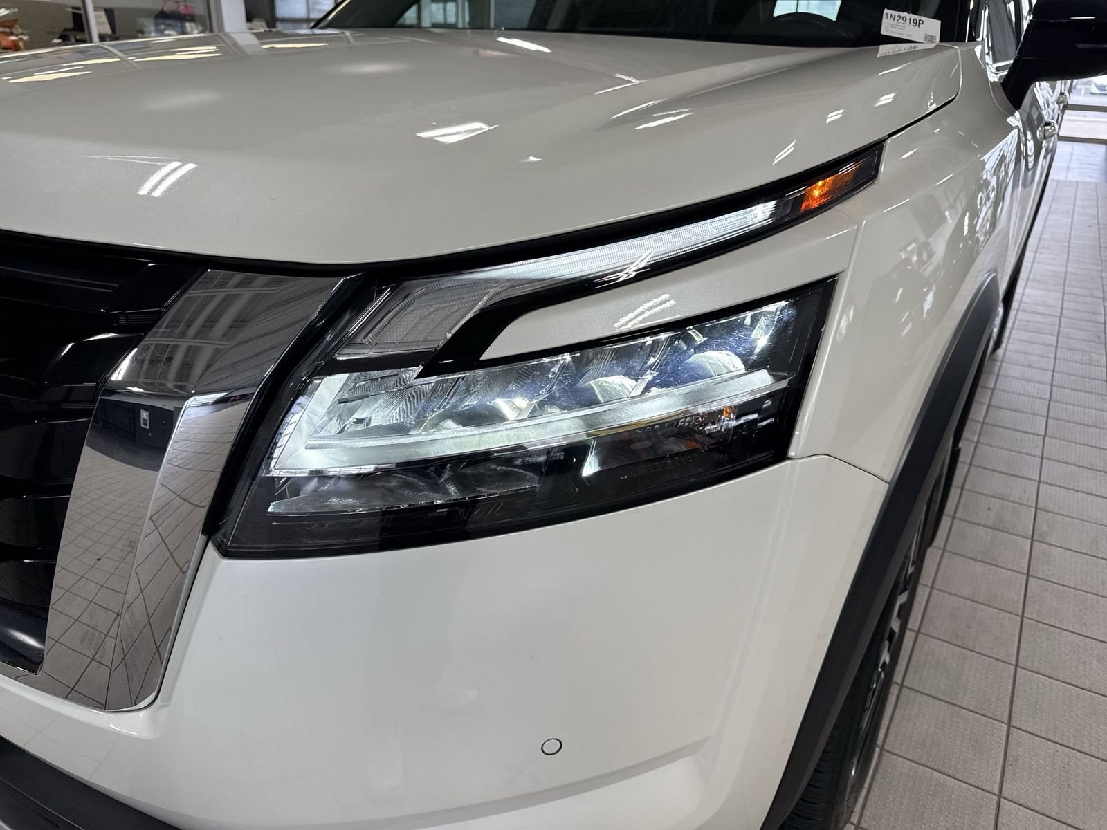 Certified 2023 Nissan Pathfinder Platinum image 38