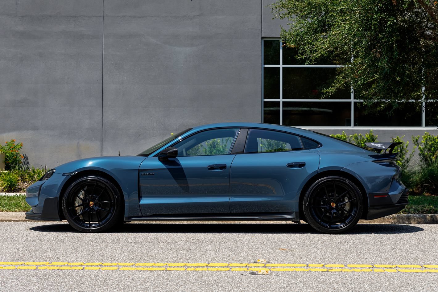 Used 2025 Porsche Taycan Turbo GT AWD/4WD image 23