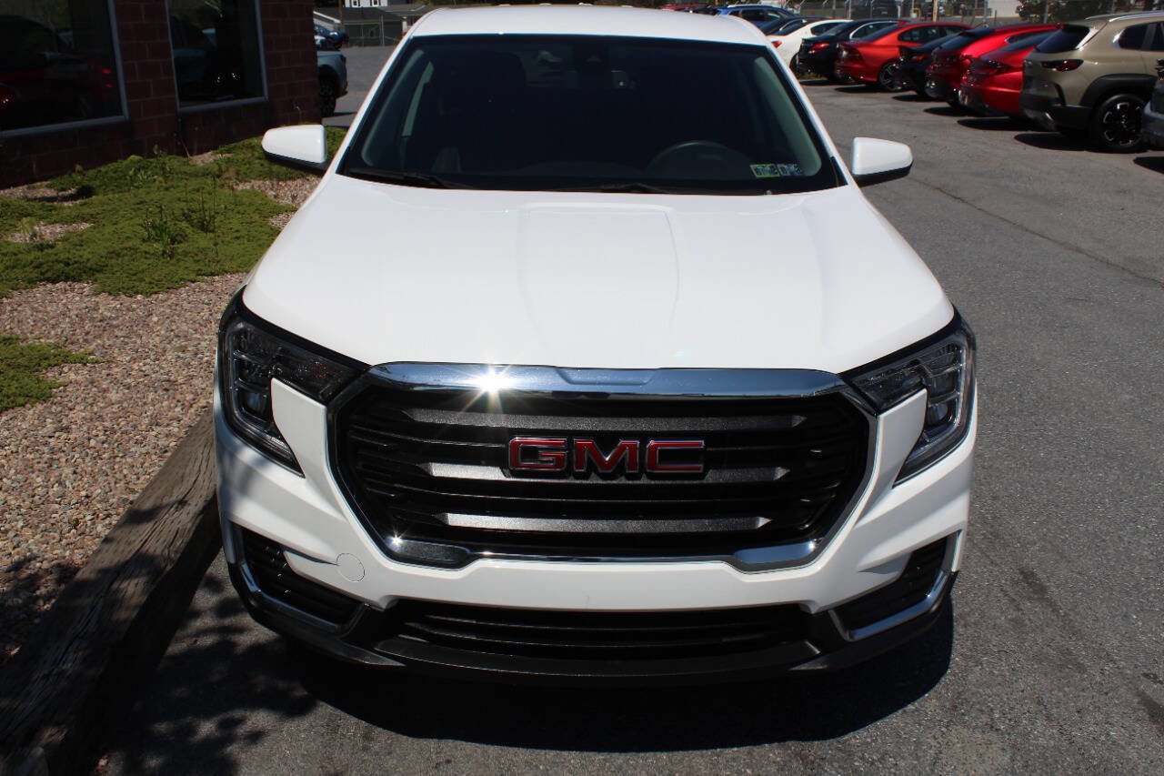 Used 2024 GMC Terrain SLE AWD/4WD image 4