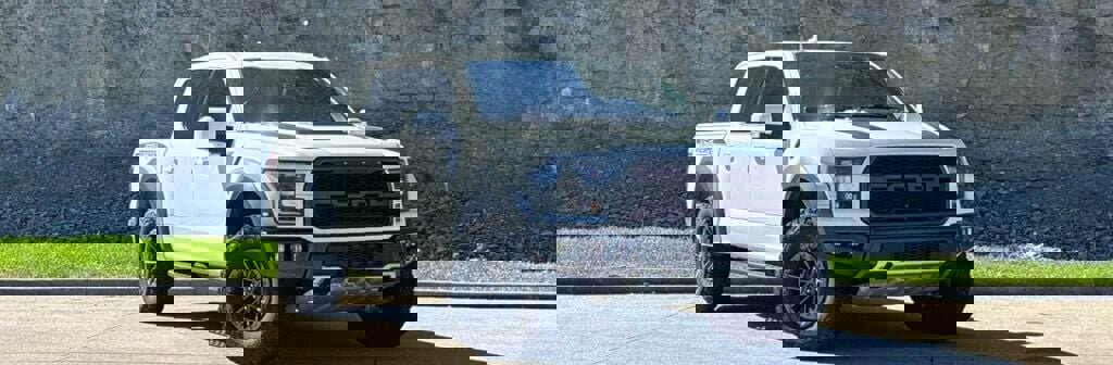 Used 2020 Ford F150 Raptor w/ Equipment Group 802A Luxury image 2