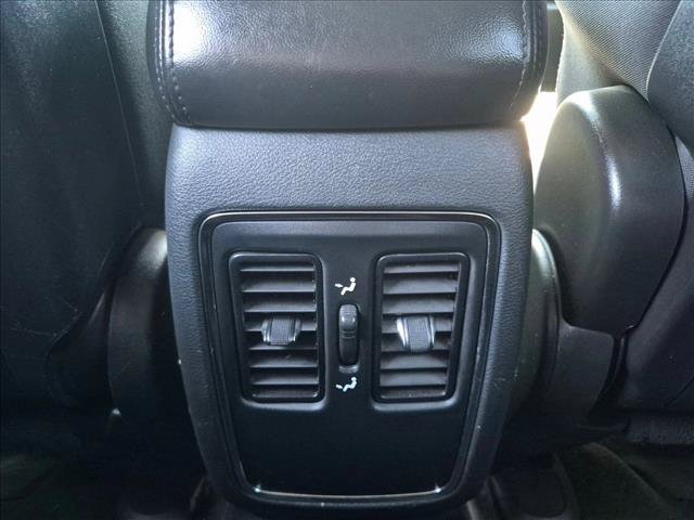 Used 2016 Jeep Grand Cherokee Laredo RWD image 23