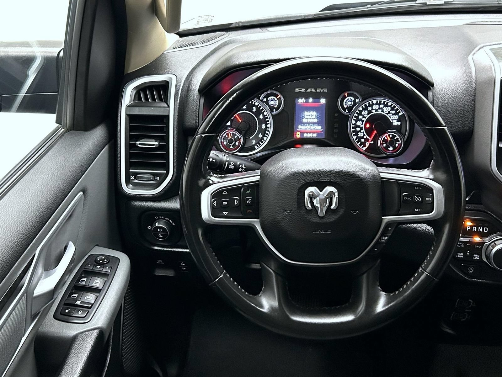 Used 2020 RAM 1500 Big Horn AWD/4WD image 12