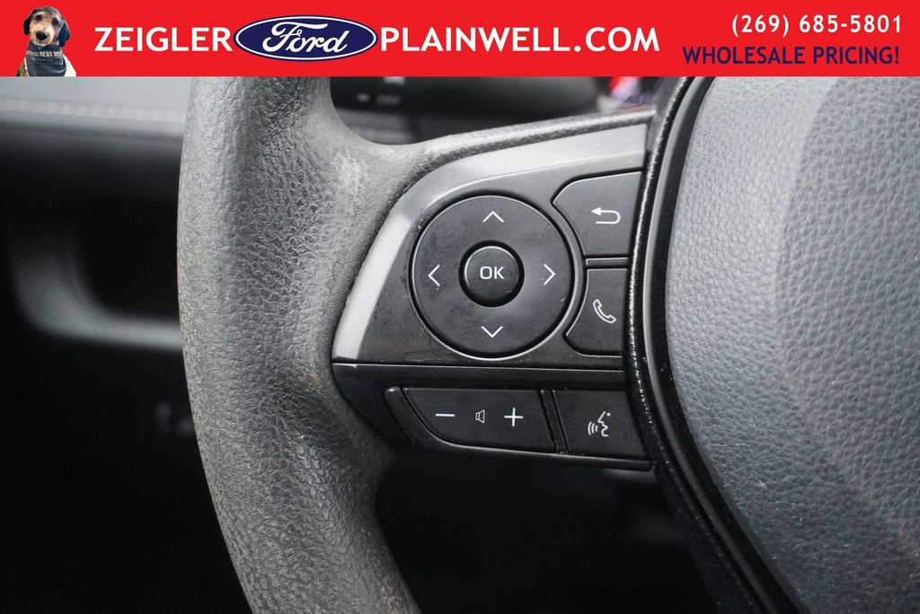 Used 2021 Toyota RAV4 LE image 21