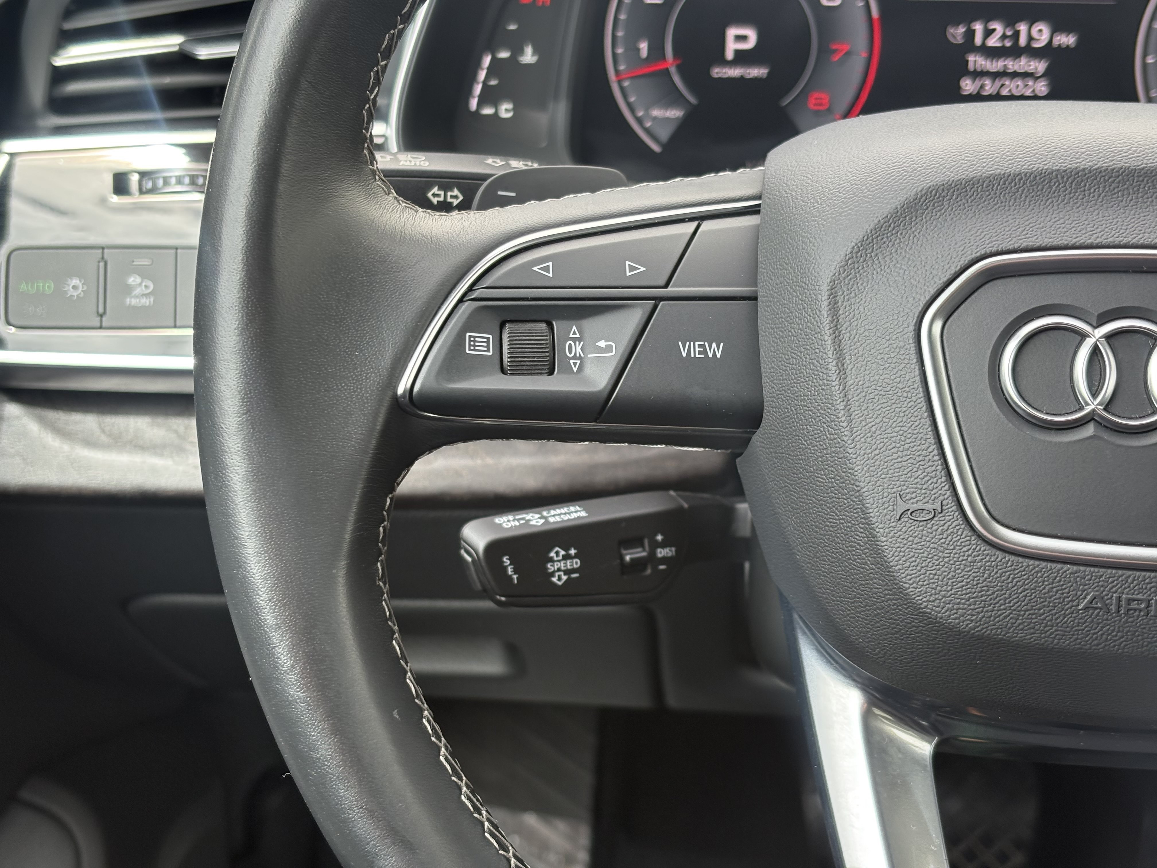 Used 2023 Audi Q8 Premium AWD/4WD image 17