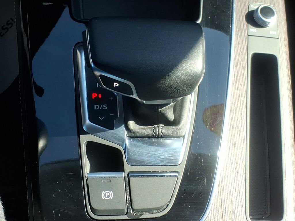Used 2024 Audi Q5 2.0T Premium Plus image 17