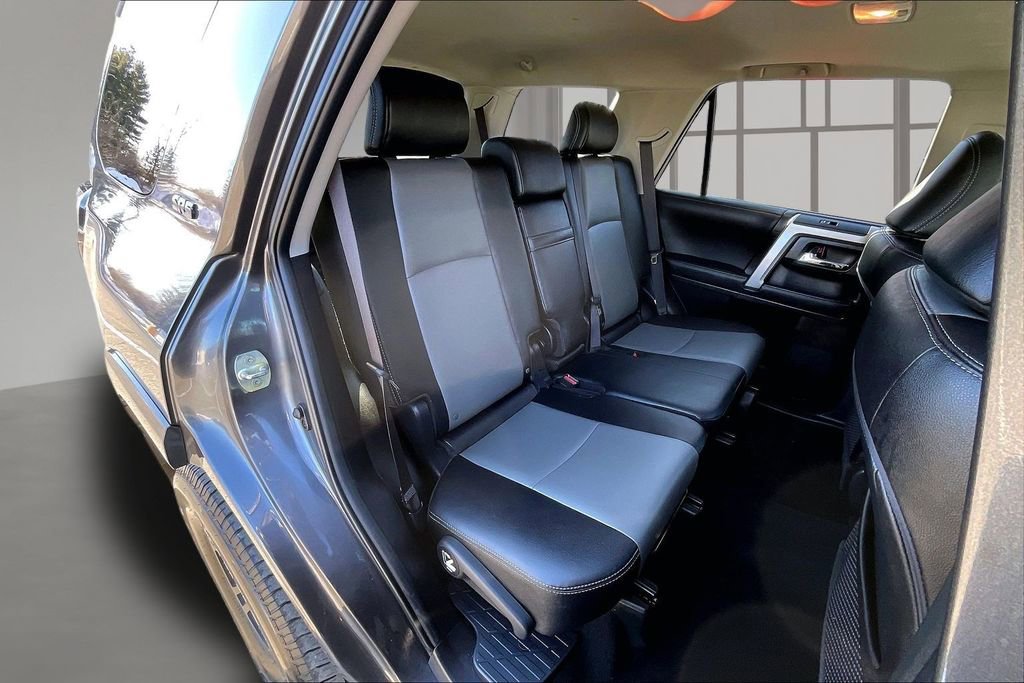 Used 2023 Toyota 4Runner SR5 Premium w/ Moonroof Package image 25