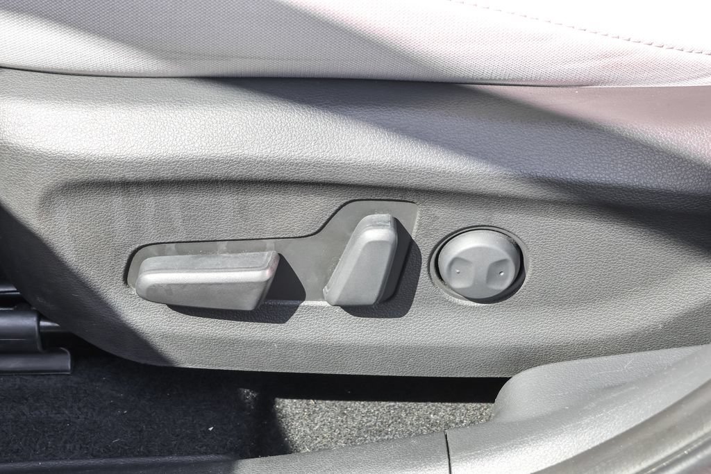Certified 2023 Hyundai Kona SEL FWD image 10