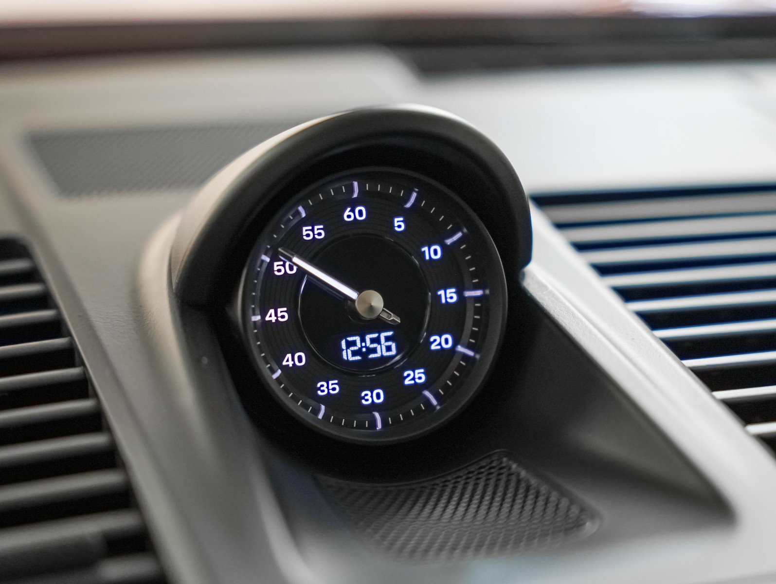 Certified 2020 Porsche 911 Carrera S w/ Sport Package image 22