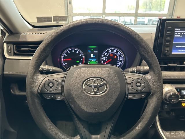 Used 2019 Toyota RAV4 XLE AWD/4WD image 11