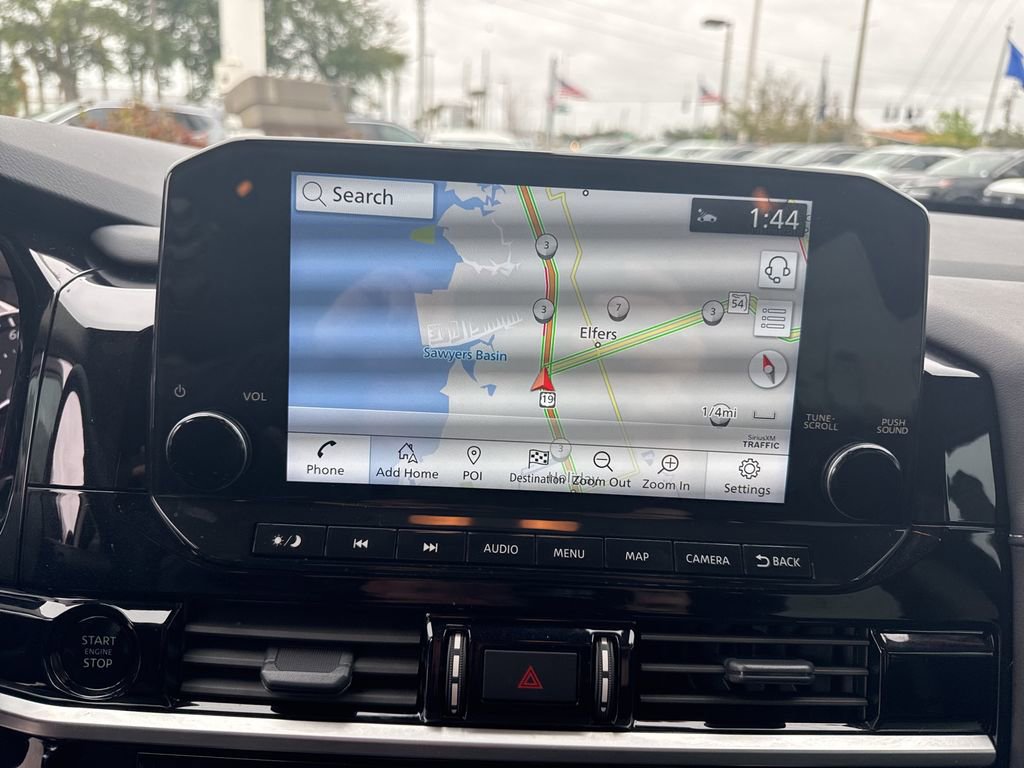 Used 2025 Nissan Pathfinder SL image 19