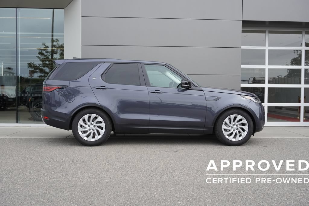 Used 2025 Land Rover Discovery S AWD/4WD image 7