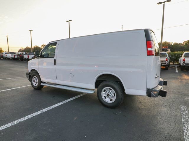 Used 2024 GMC Savana 2500 w/ Driver Convenience Package image 6
