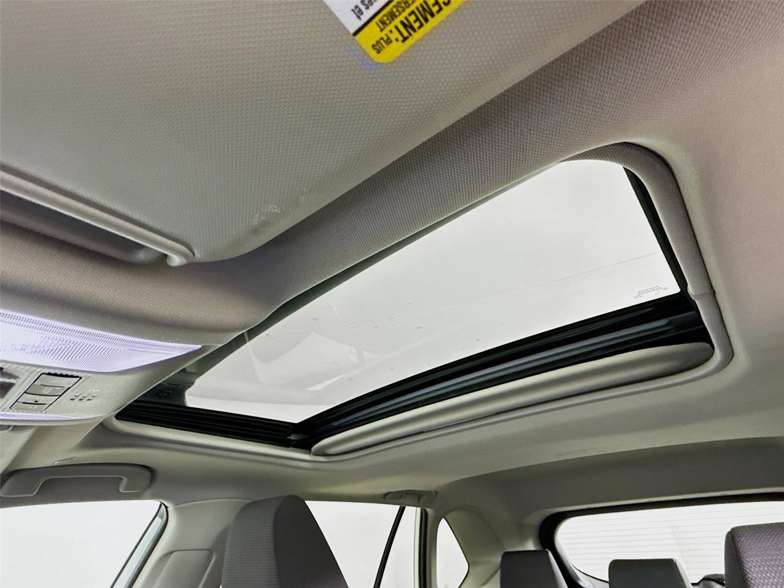 Used 2023 Toyota RAV4 XLE w/ Convenience Package image 14