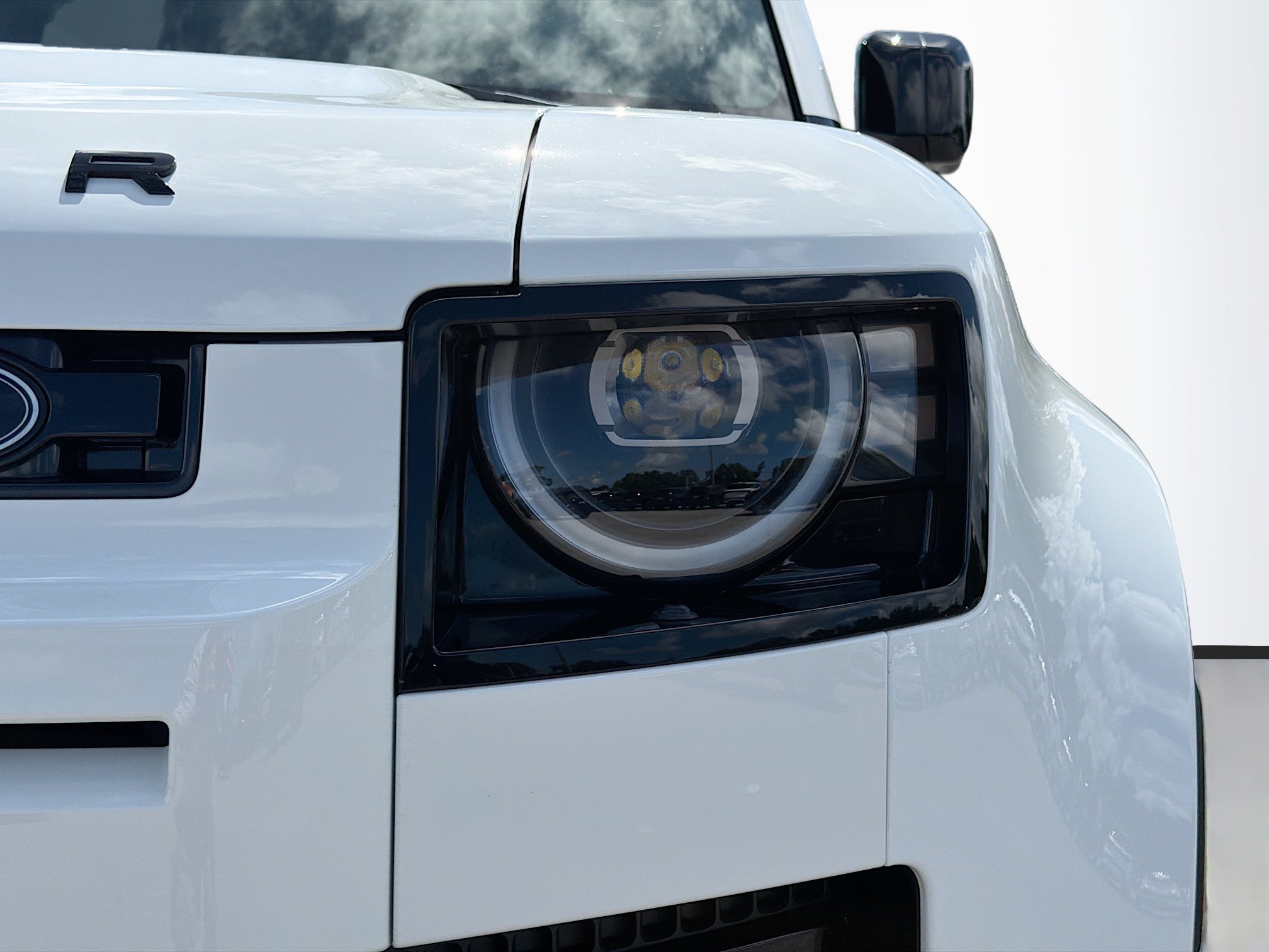 New 2026 Land Rover Defender 110 S AWD/4WD image 9