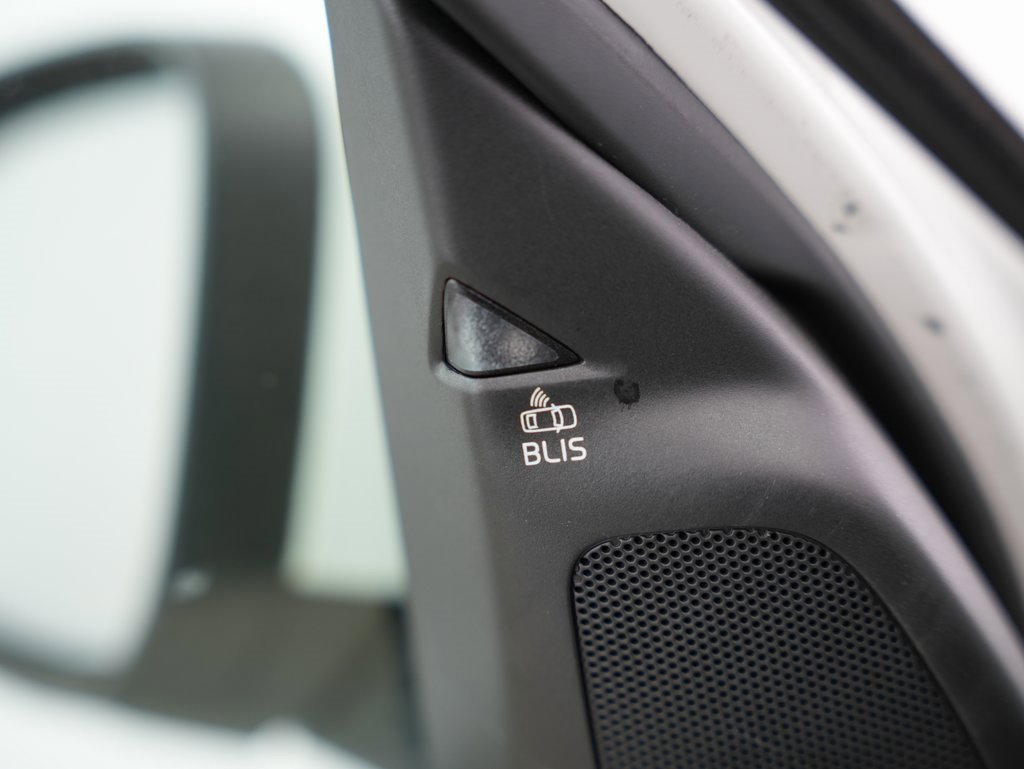 Used 2015 Volvo S60 T5 Platinum image 43