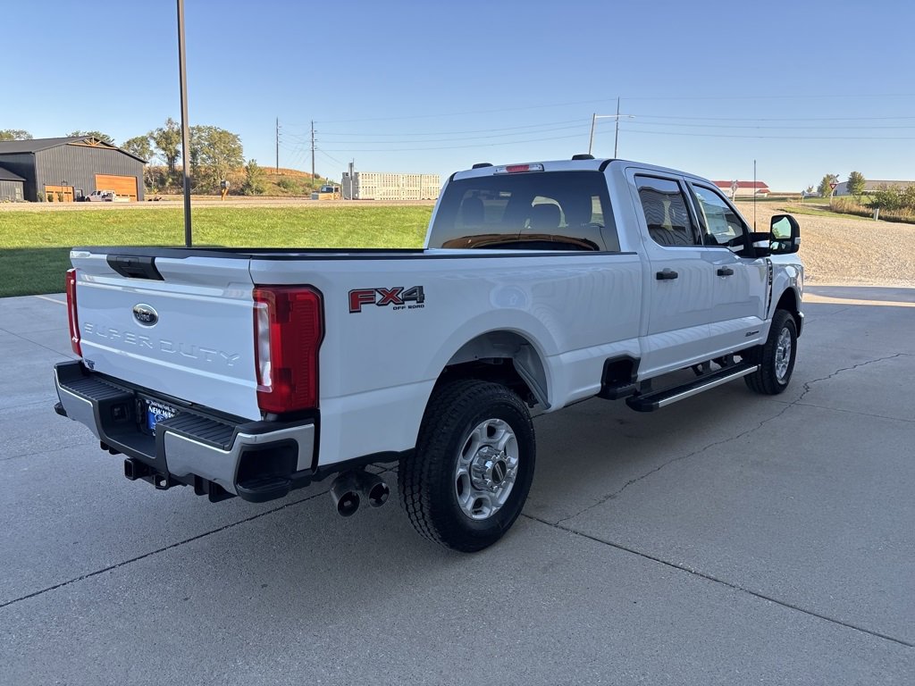 New 2026 Ford F350 XLT image 4