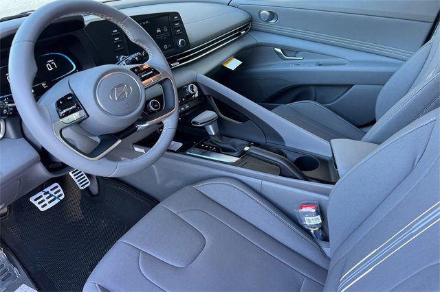New 2026 Hyundai Elantra Sport image 10