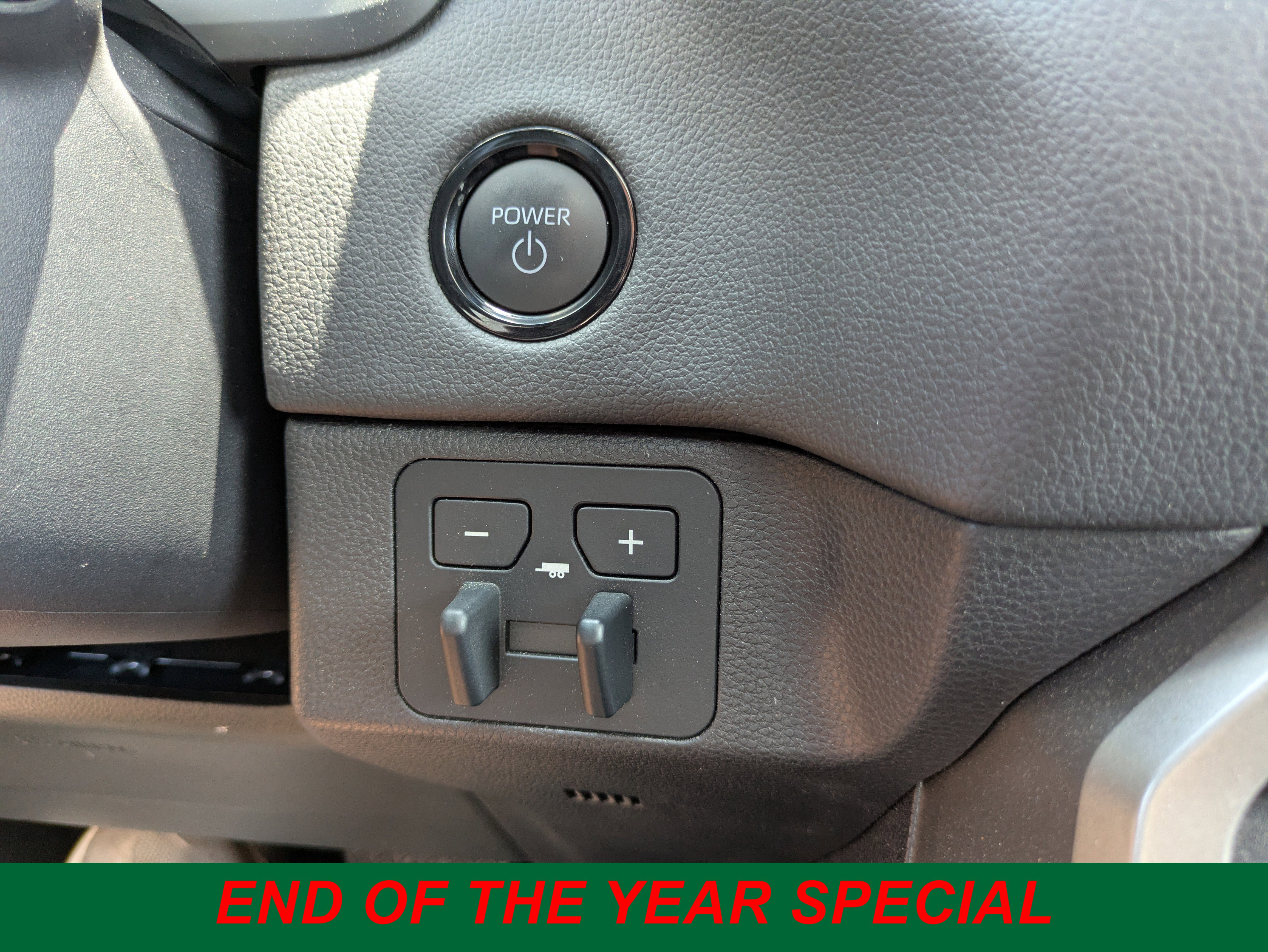 Certified 2025 Toyota Sequoia SR5 image 22