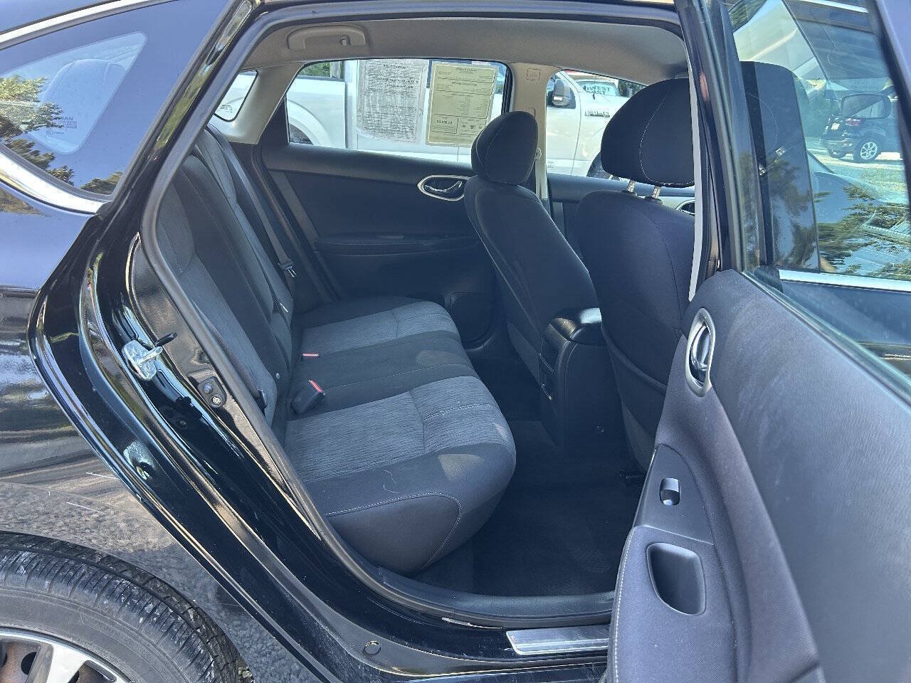 Used 2014 Nissan Sentra SV FWD image 21