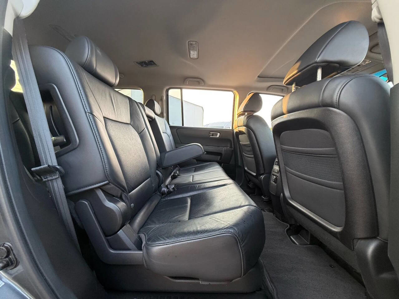 Used 2010 Honda Pilot EX-L image 11