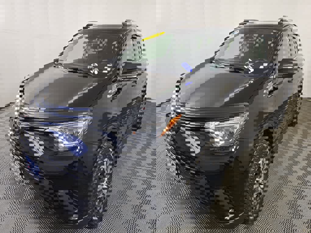 Used 2018 Toyota RAV4 LE w/ All Weather Liner Package image 3