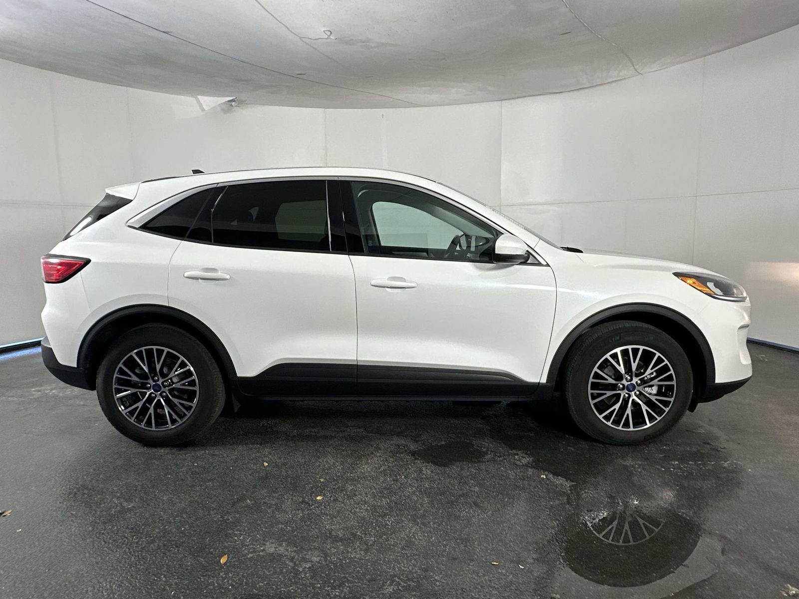 Used 2022 Ford Escape SEL image 13