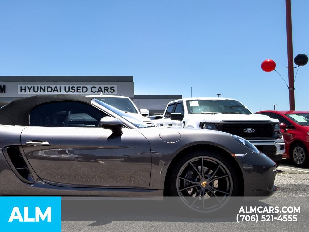 Used 2019 Porsche 718 Boxster RWD image 35
