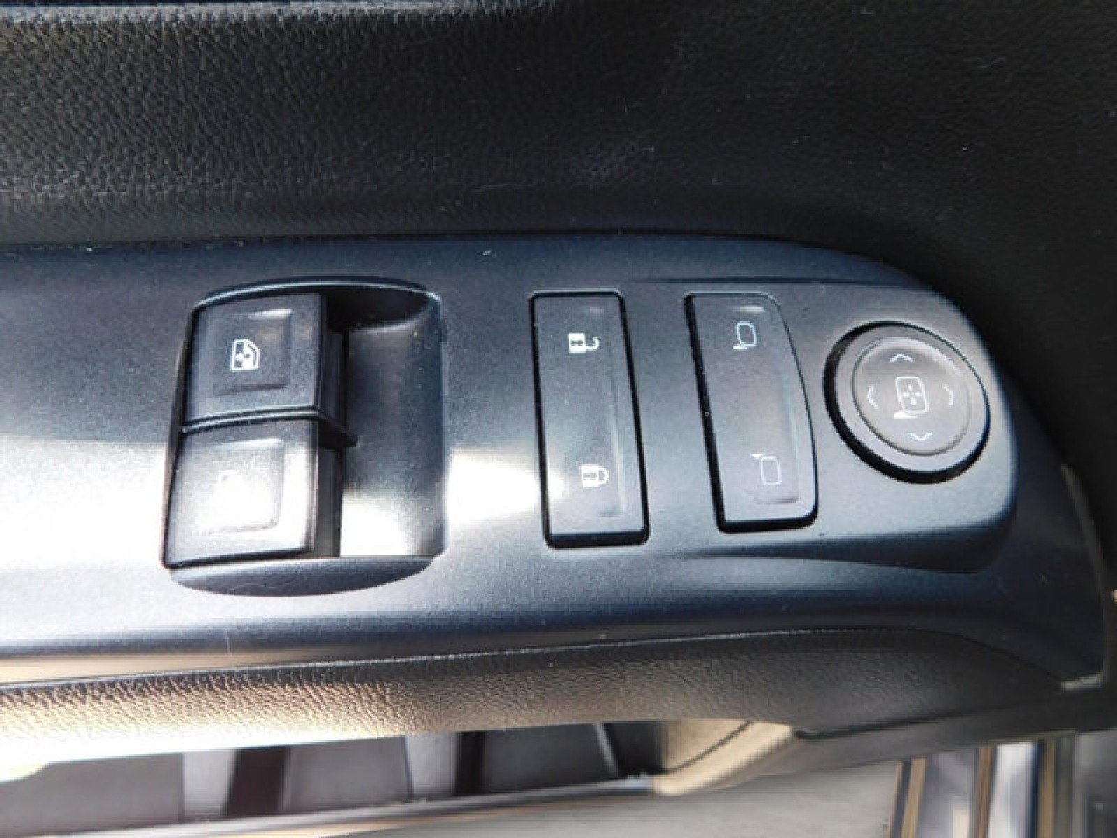 Used 2015 Chevrolet Silverado 1500 W/T w/ WT Fleet Convenience Package AWD/4WD image 17