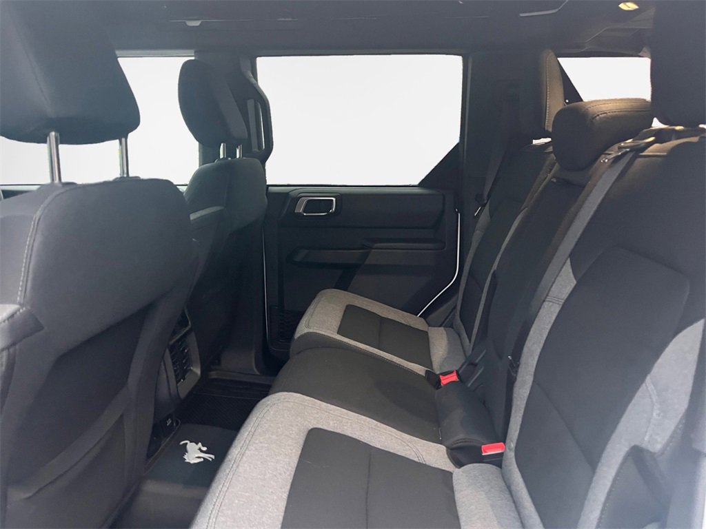 Used 2025 Ford Bronco Big Bend image 23