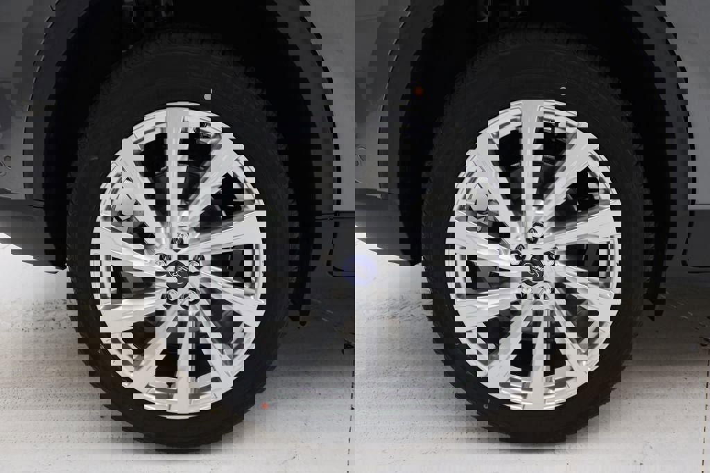 Used 2022 Ford Escape Titanium w/ Titanium Elite Package image 9