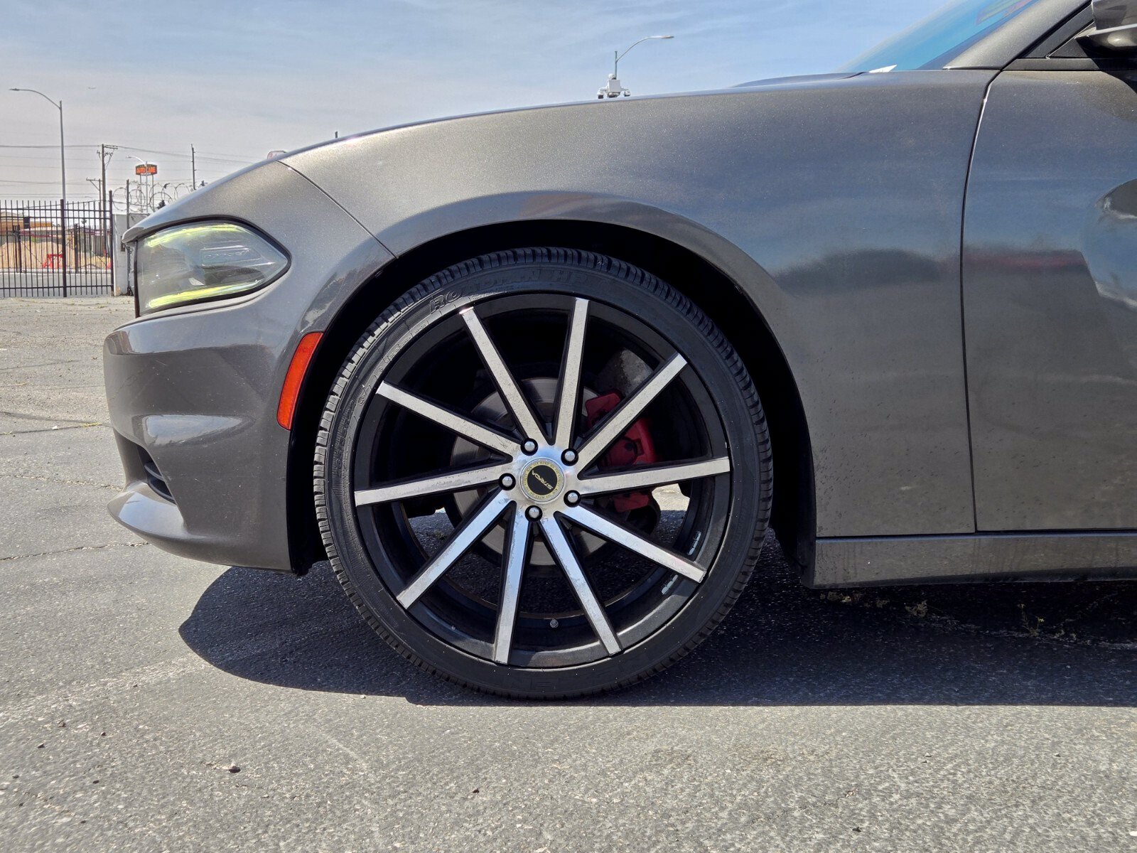 Used 2016 Dodge Charger SXT RWD image 6