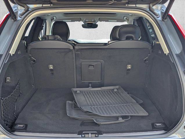 Used 2022 Volvo XC60 T8 Inscription Expression image 6