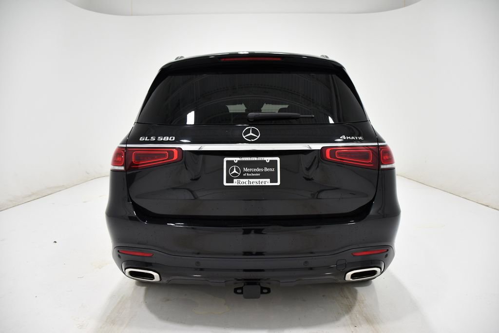 Used 2023 Mercedes-Benz GLS 580 4MATIC image 4