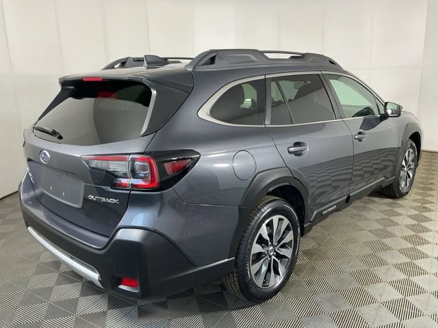 Used 2023 Subaru Outback Limited image 7