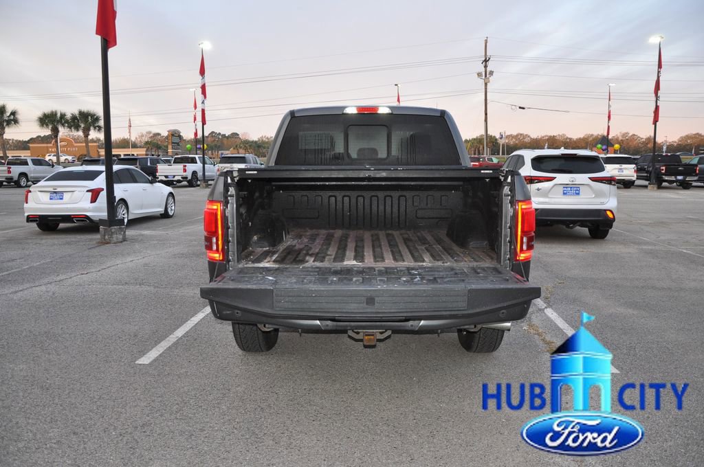 Used 2015 Ford F150 Platinum w/ Equipment Group 701A Luxury image 21