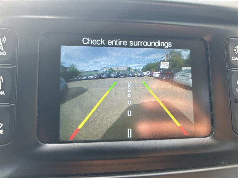 Used 2014 Jeep Cherokee Latitude w/ Comfort/Convenience Group AWD/4WD image 14