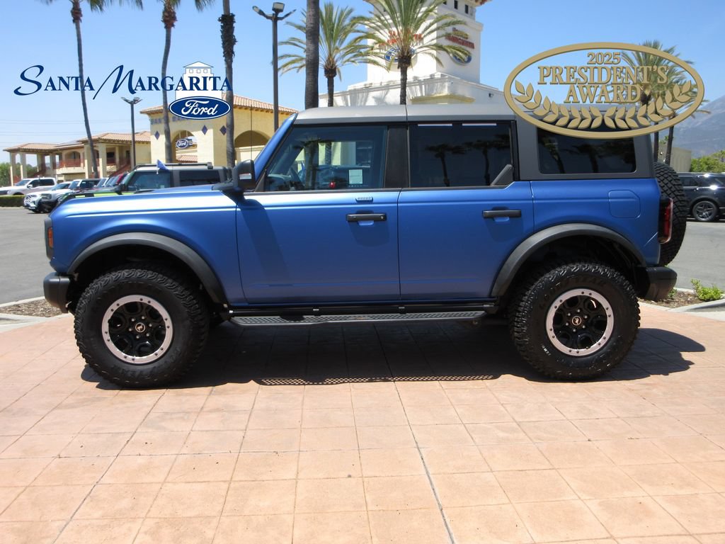 Certified 2023 Ford Bronco Badlands w/ Sasquatch Package AWD/4WD image 1