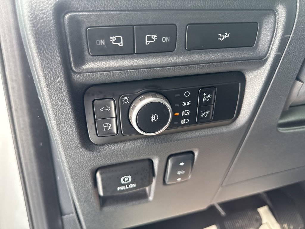 Used 2023 Ford F150 Lariat w/ Equipment Group 502A High image 19