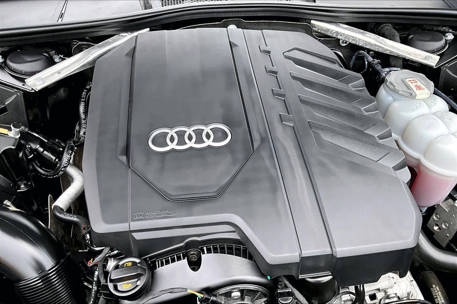 Used 2022 Audi A4 2.0T Premium Plus w/ Premium Plus Package AWD/4WD image 36