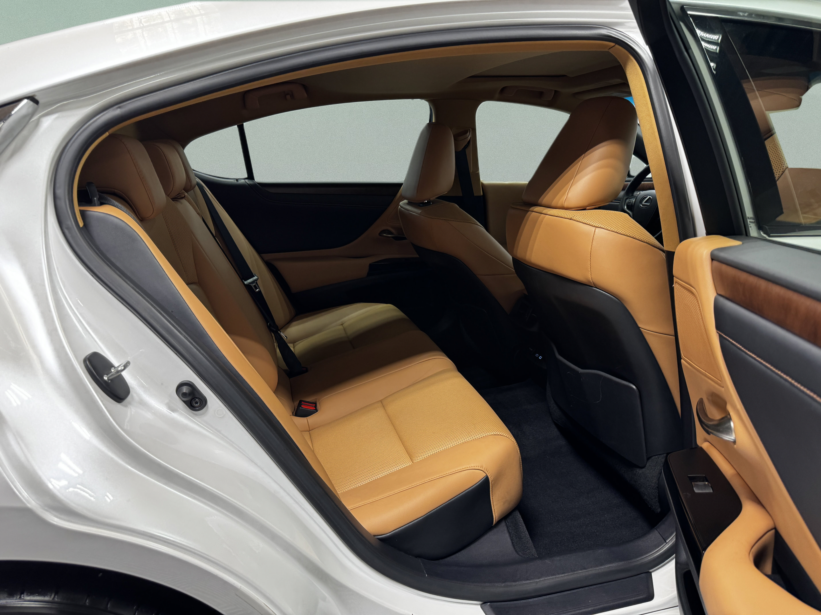 Used 2022 Lexus ES 350 w/ Premium Package FWD image 29