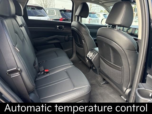 Certified 2026 Kia Sorento S w/ S Panoramic Sunroof Package image 7