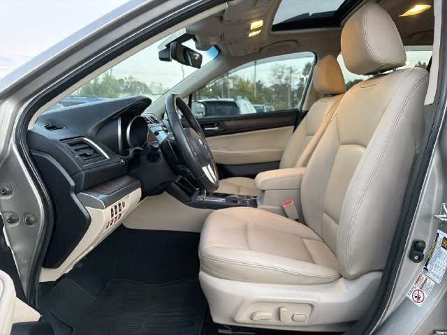 Used 2017 Subaru Outback 2.5i Limited AWD/4WD image 11