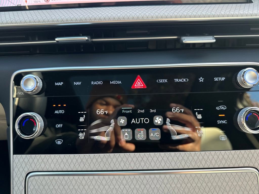 Used 2026 Genesis GV80 3.5T Prestige image 22