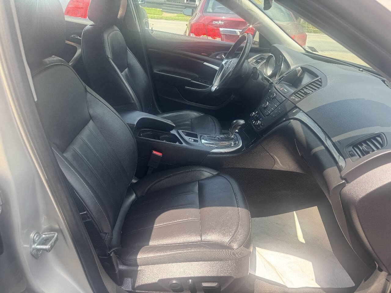 Used 2012 Buick Regal Premium FWD image 20