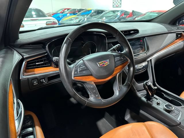 Used 2020 Cadillac XT5 Premium Luxury FWD image 7