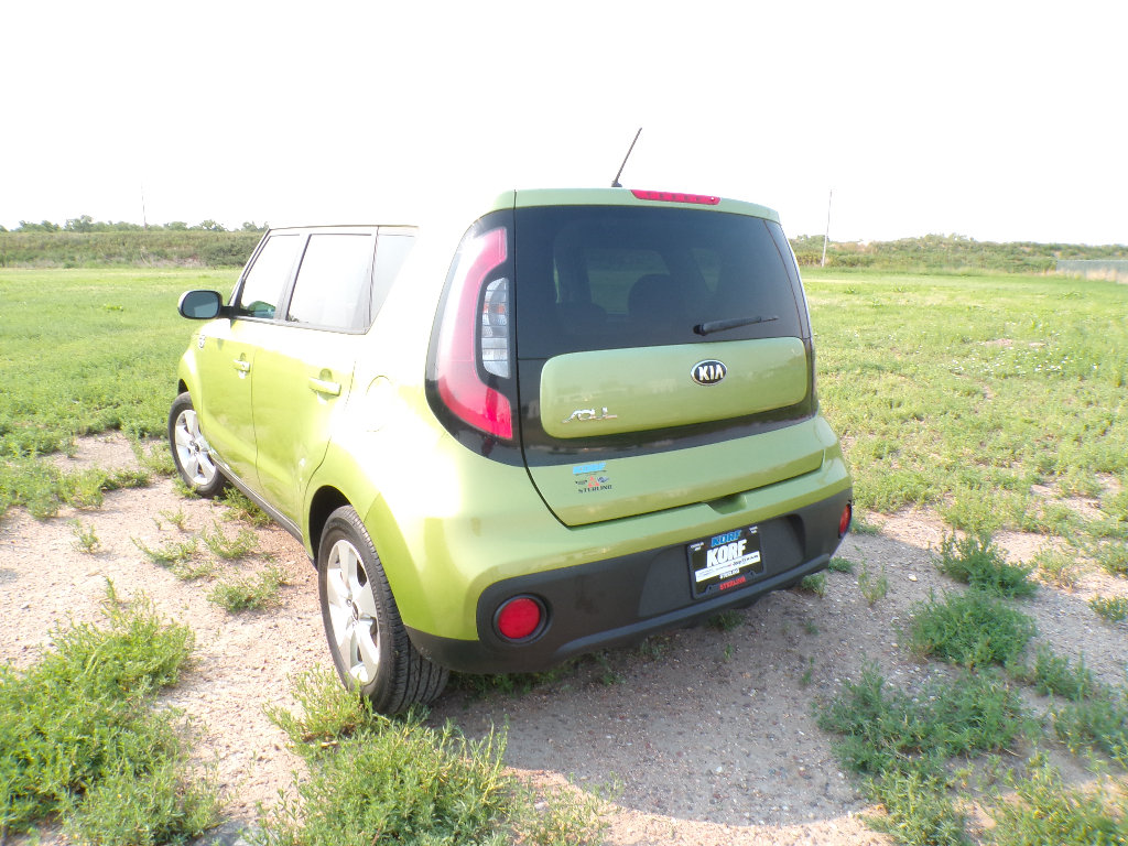 Used 2017 Kia Soul FWD image 7