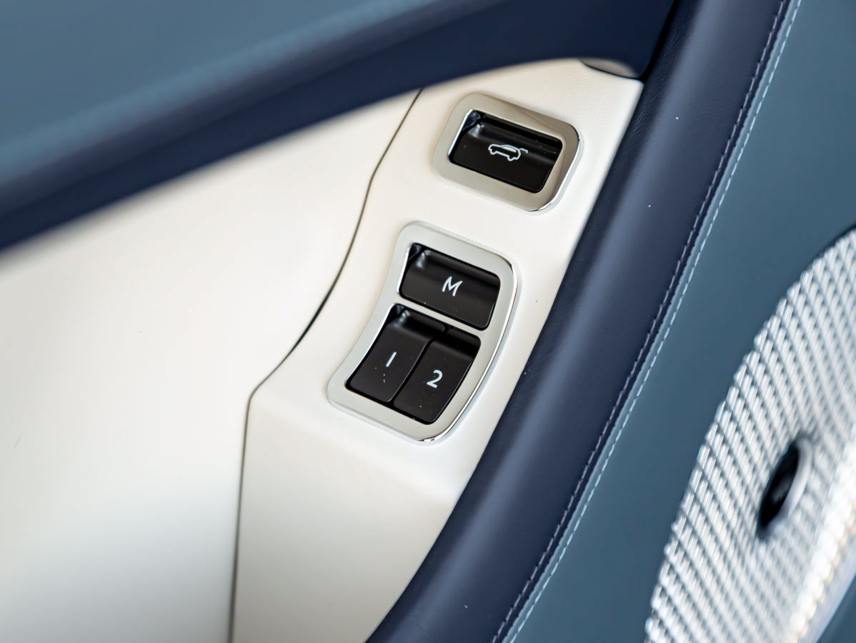 New 2027 Bentley Bentayga AWD/4WD image 29