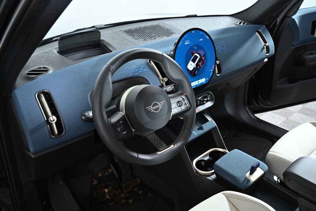 Certified 2025 MINI Cooper Countryman SE AWD/4WD image 15