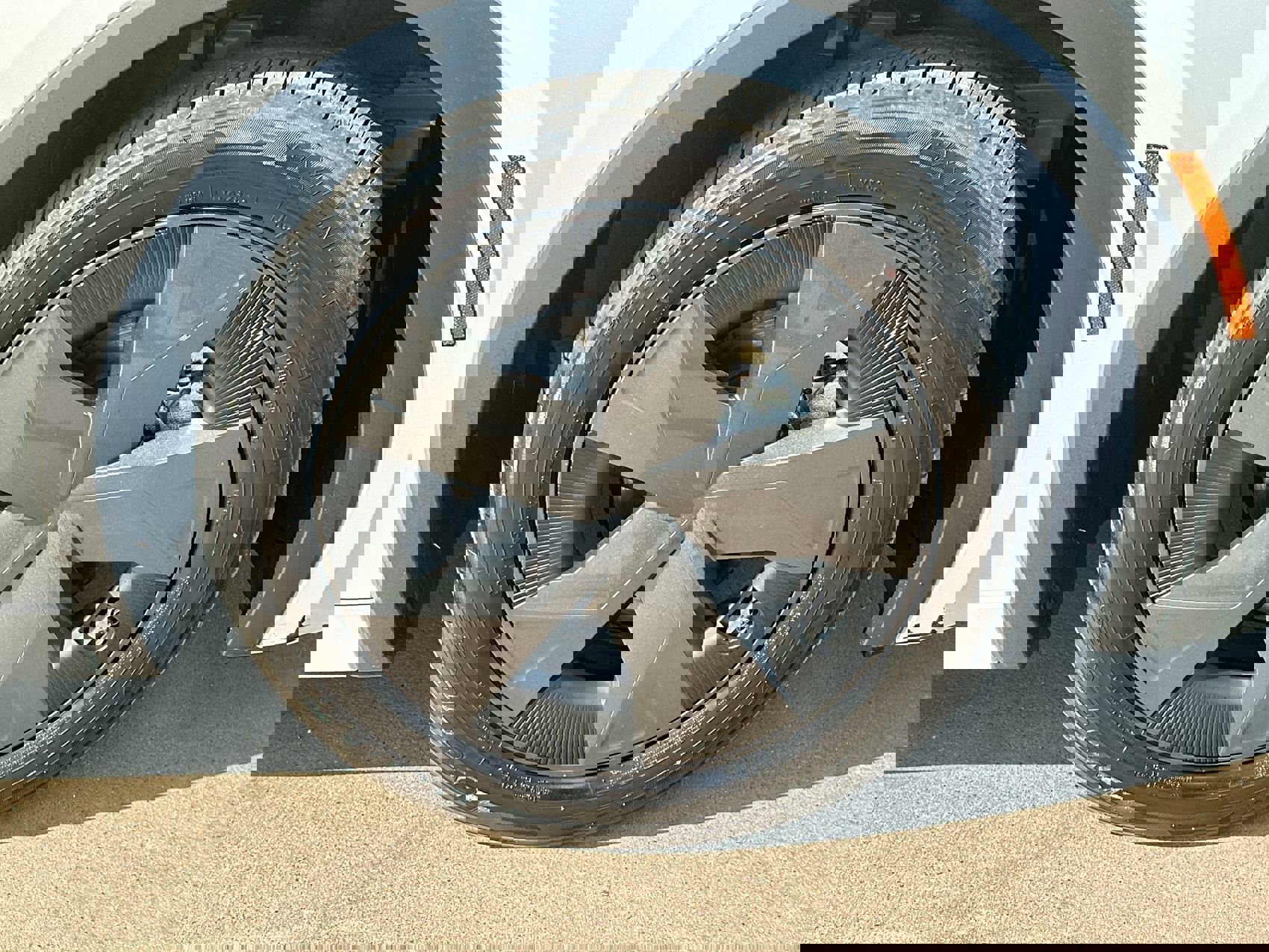 Used 2025 Toyota Prius Limited image 10